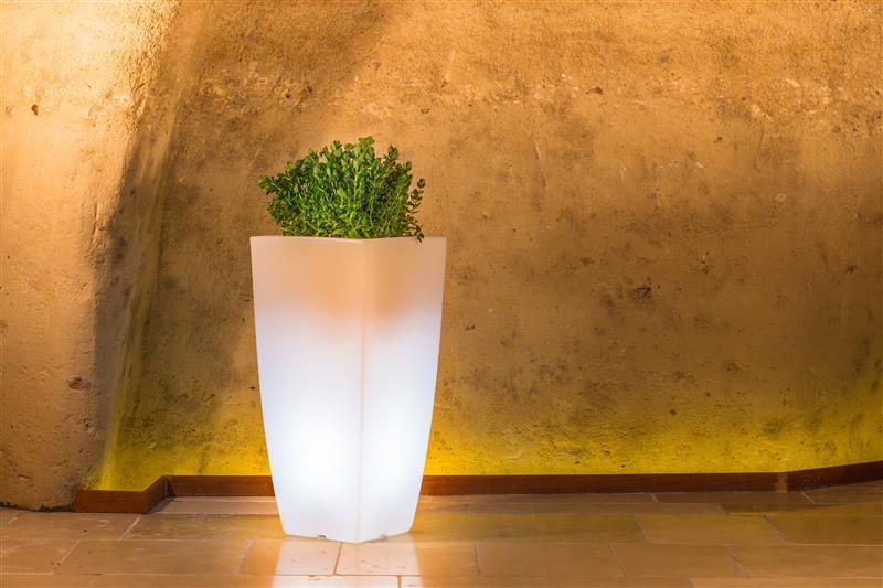 Leuchtvase STILO Viereckig Top  cm 39 x 39  - H 90 cm Licht vielfarbige LED