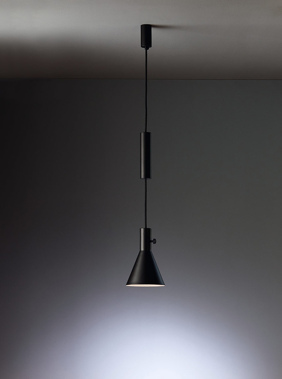 TecnoLumen Pendelleuchte "Eleu", schwarz matt lackiert