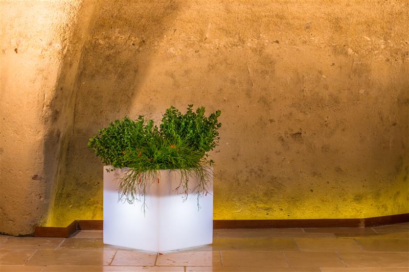 Leuchtvase CUBE Topf Viereckig 40x40X40 cm Licht weiss