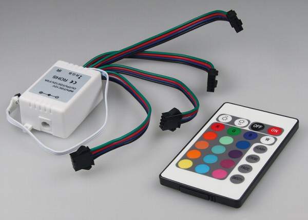 RGB Controller mit 4 Ausgängen für mehrere RGB Stripes inkl. Fernbedienung